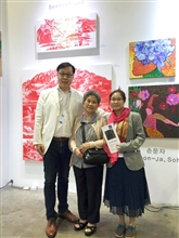 Sissi黄菲和母亲与友人韩国CK
